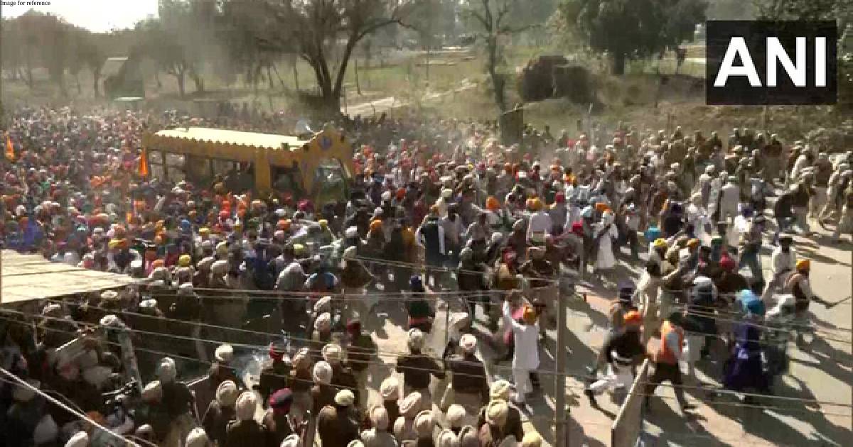 Supporters of Amritpal Singh clash with police in Amritsar